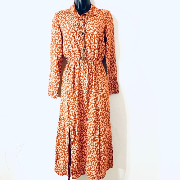 Boohoo Dresses & Skirts - Leopard Animal Print Split Leg Button Maxi Dress